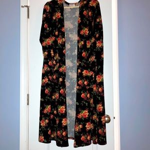 LuLaRoe Sarah, Roses